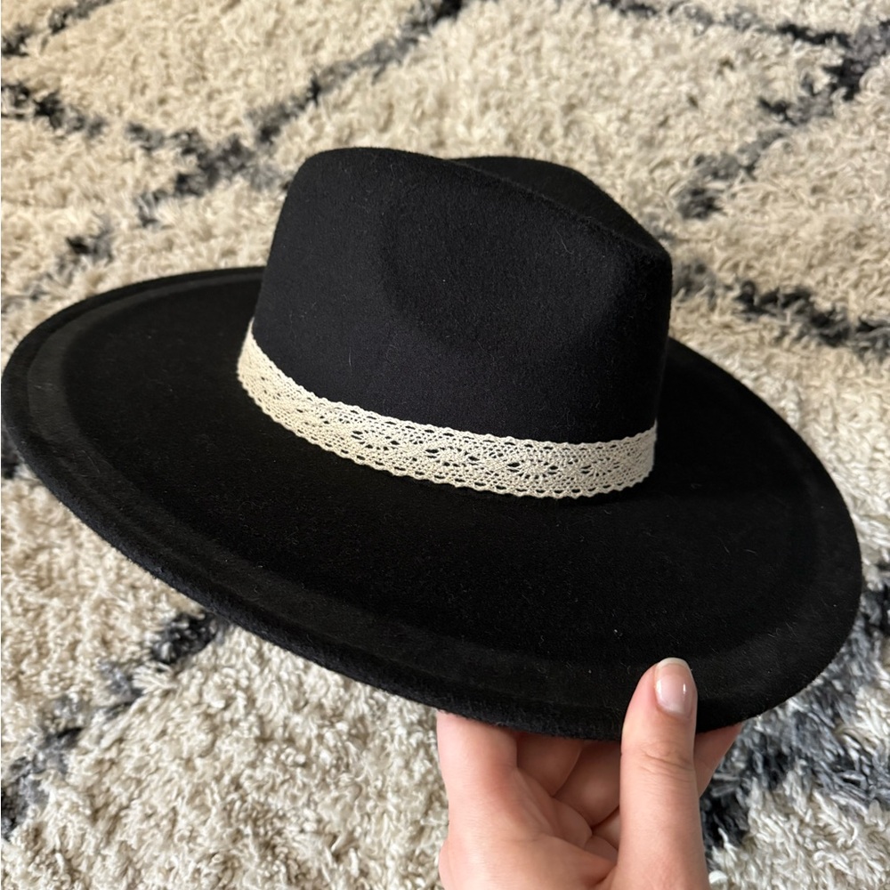 Forever 21 Black Wide-Brim Hat with Cream Lace - Picture 4 of 7
